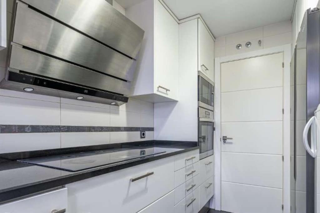 Impresionante De 4 3 Banos Y 2 Plazas De Garaje Appartement *