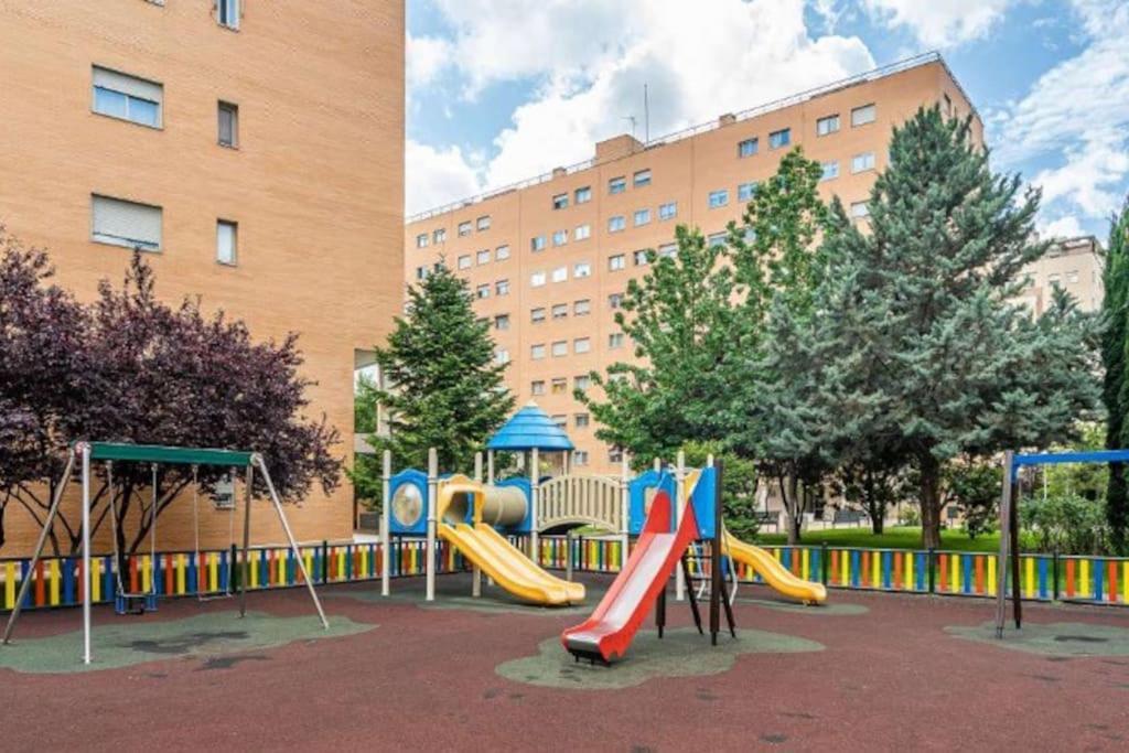 Appartement Impresionante De 4 3 Banos Y 2 Plazas De Garaje